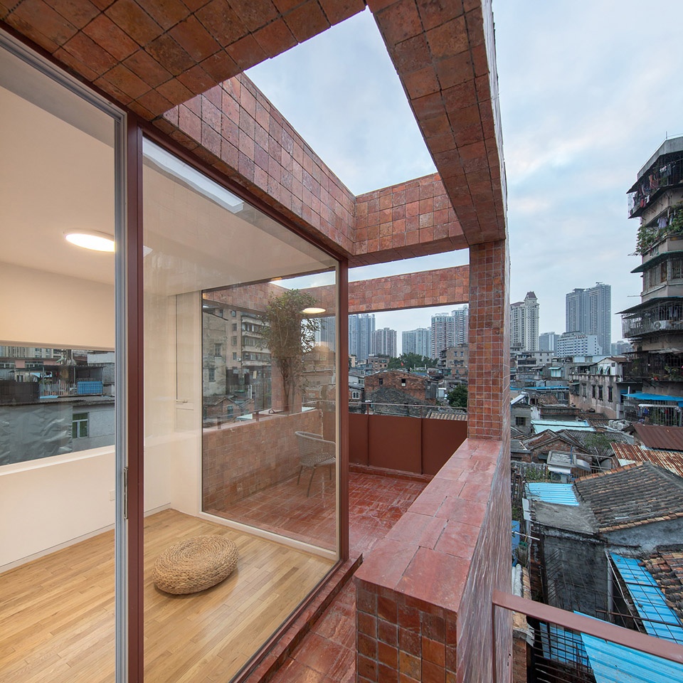 the trapped house the regeneration of the 18 shang meng sheng street haizhu district guangzhou china by urbanus