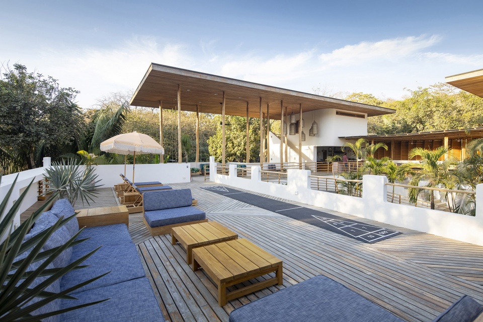nomadic hotel by salagnac arquitectos