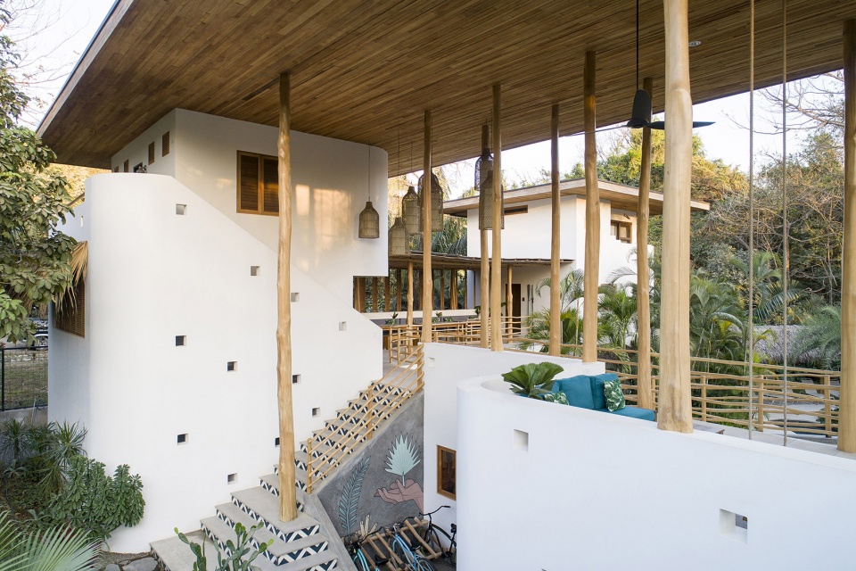 nomadic hotel by salagnac arquitectos