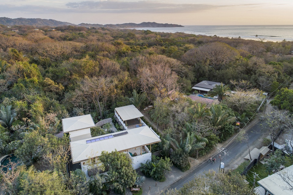 nomadic hotel by salagnac arquitectos