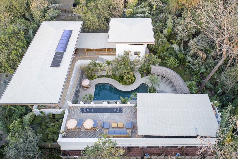 nomadic hotel by salagnac arquitectos