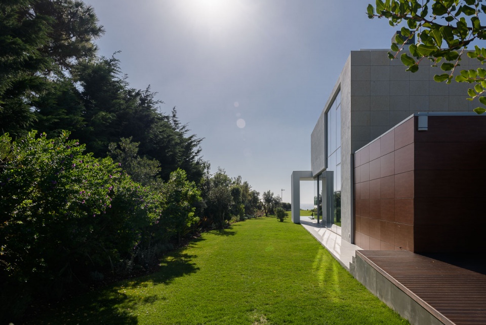 sea front villa by arq tailors