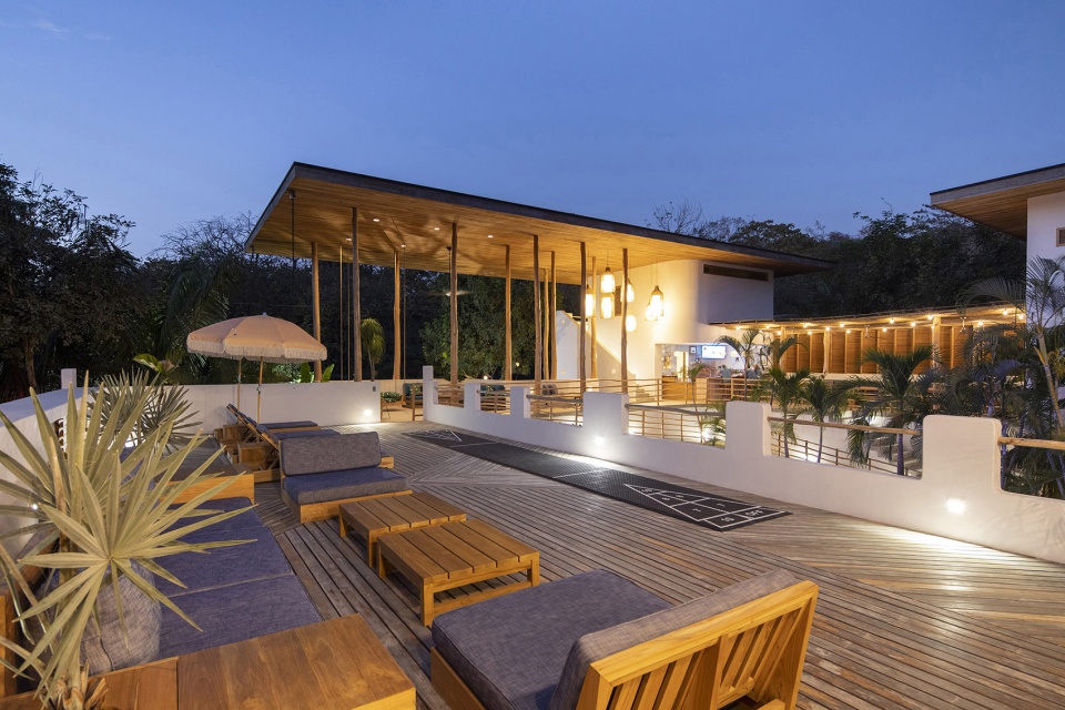 nomadic hotel by salagnac arquitectos
