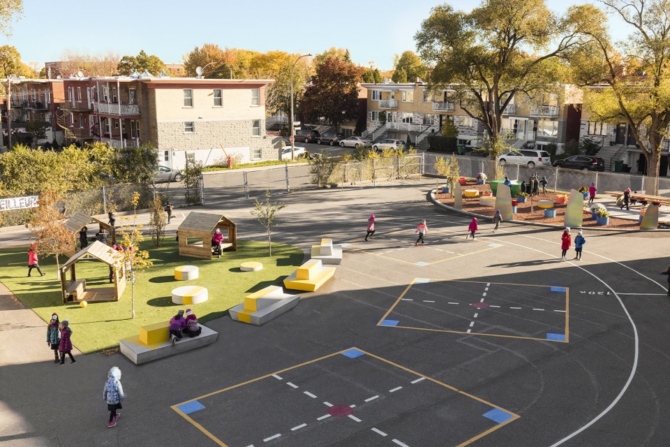 ecole sainte anne a new redesigned schoolyard by taktik design