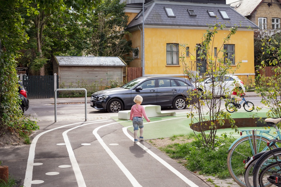 a playscape at mariendalshallen by masu planning