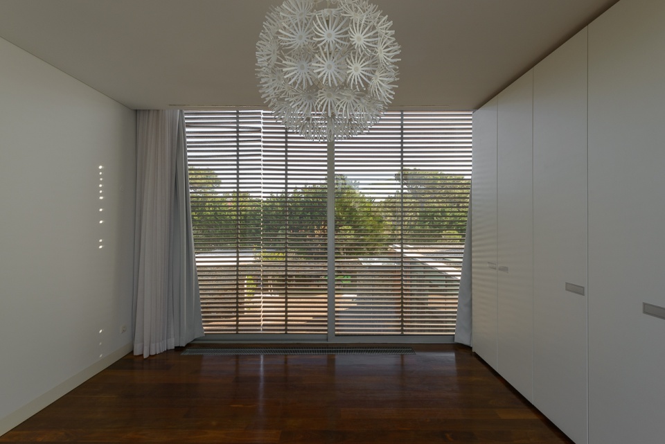 sea front villa by arq tailors