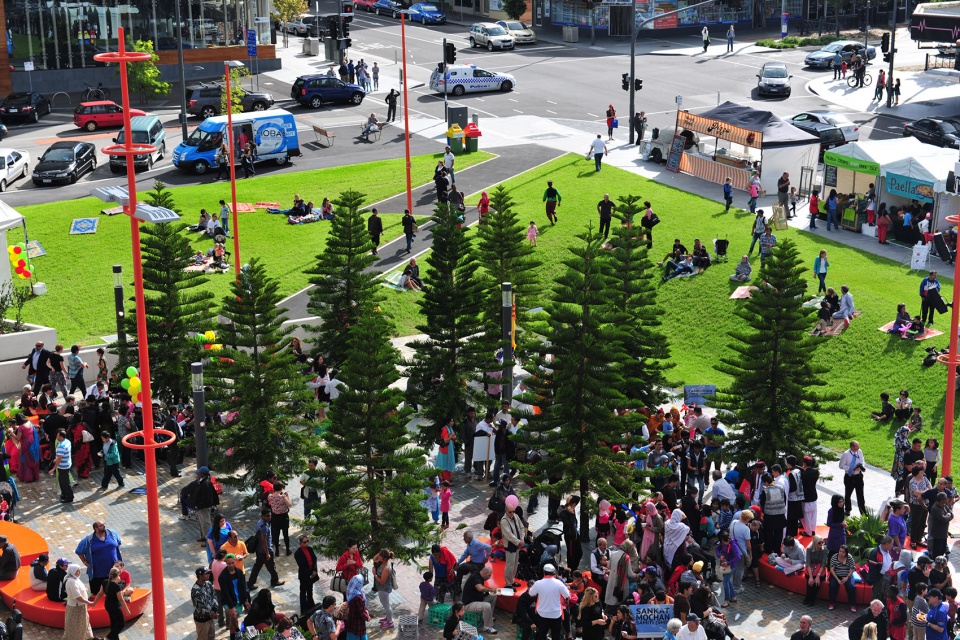 dandenong civic square by rush wright associates