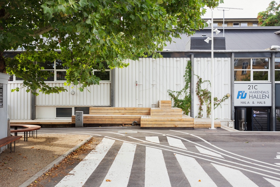 a playscape at mariendalshallen by masu planning