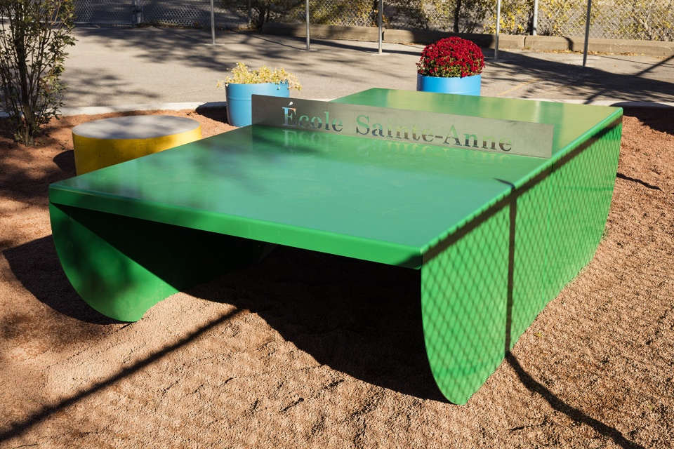 ecole sainte anne a new redesigned schoolyard by taktik design
