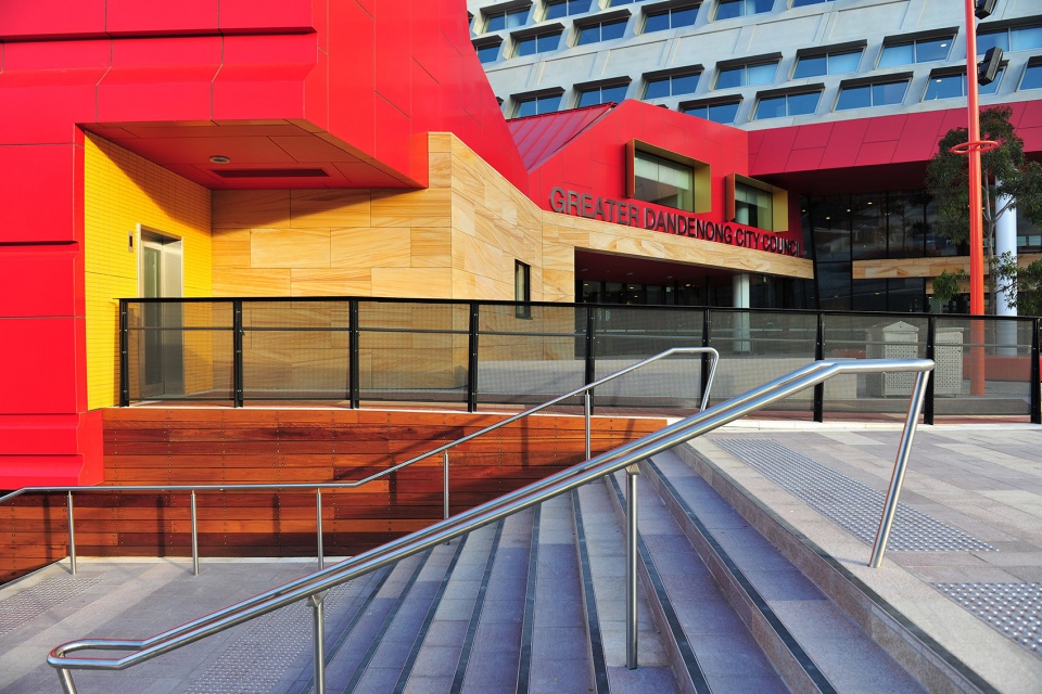 dandenong civic square by rush wright associates