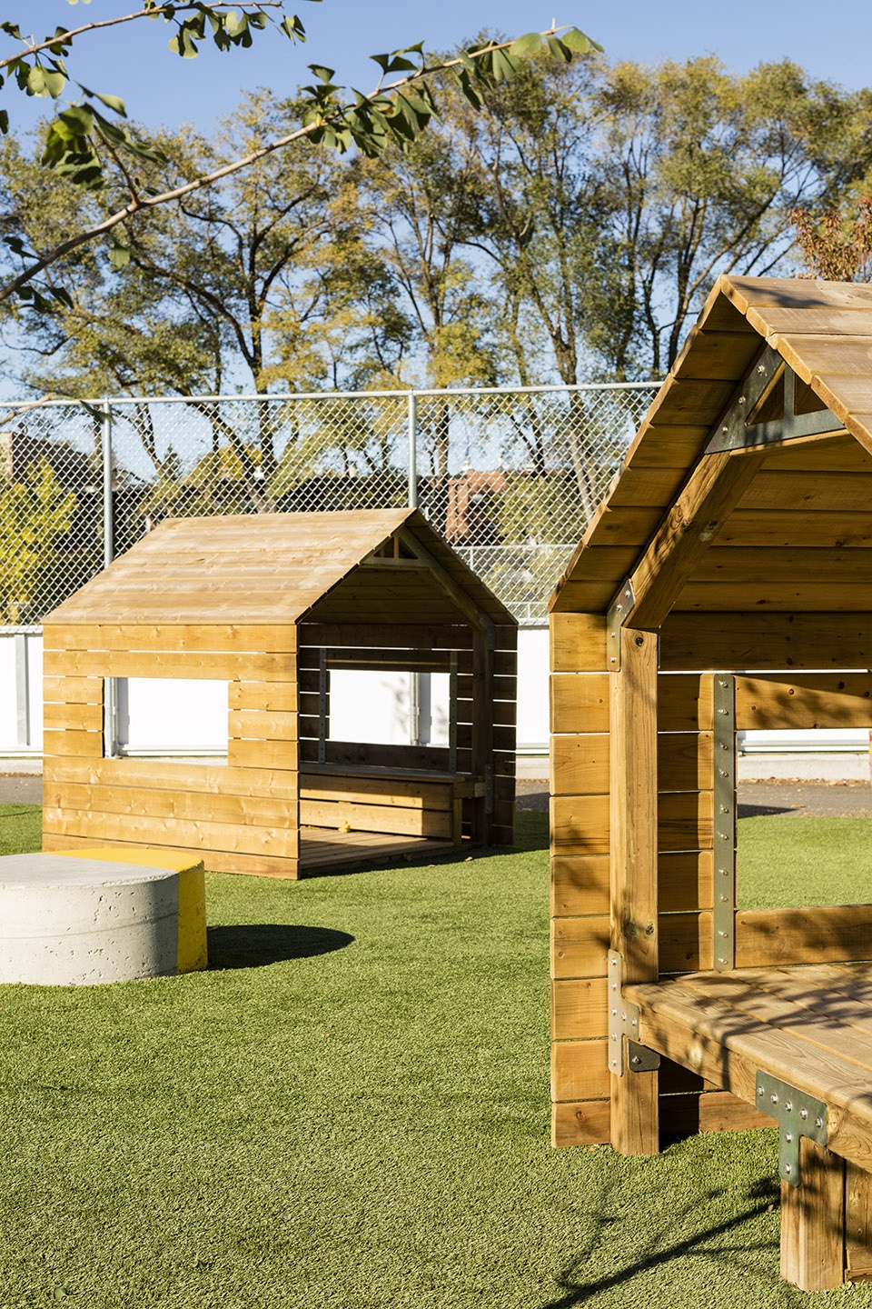 ecole sainte anne a new redesigned schoolyard by taktik design
