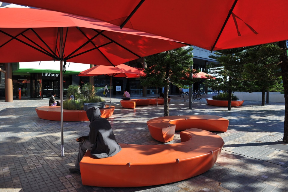 dandenong civic square by rush wright associates