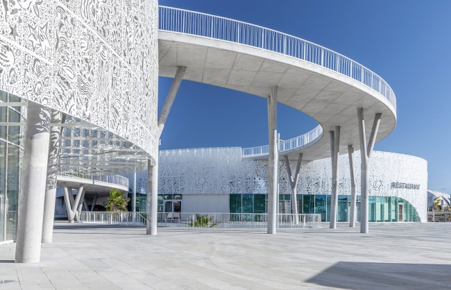Cap d’Agde议会宫和赌场,法国 / A+Architecture