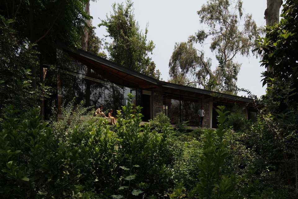 House in Lo Curro by Schmidt Arquitectos Asociados