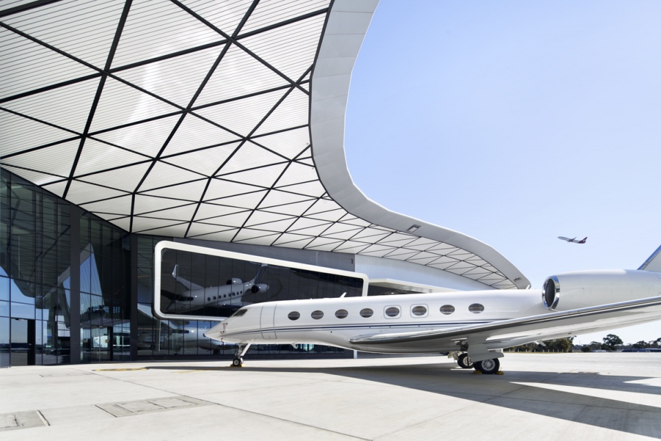 melbourne jet base by cox architecture