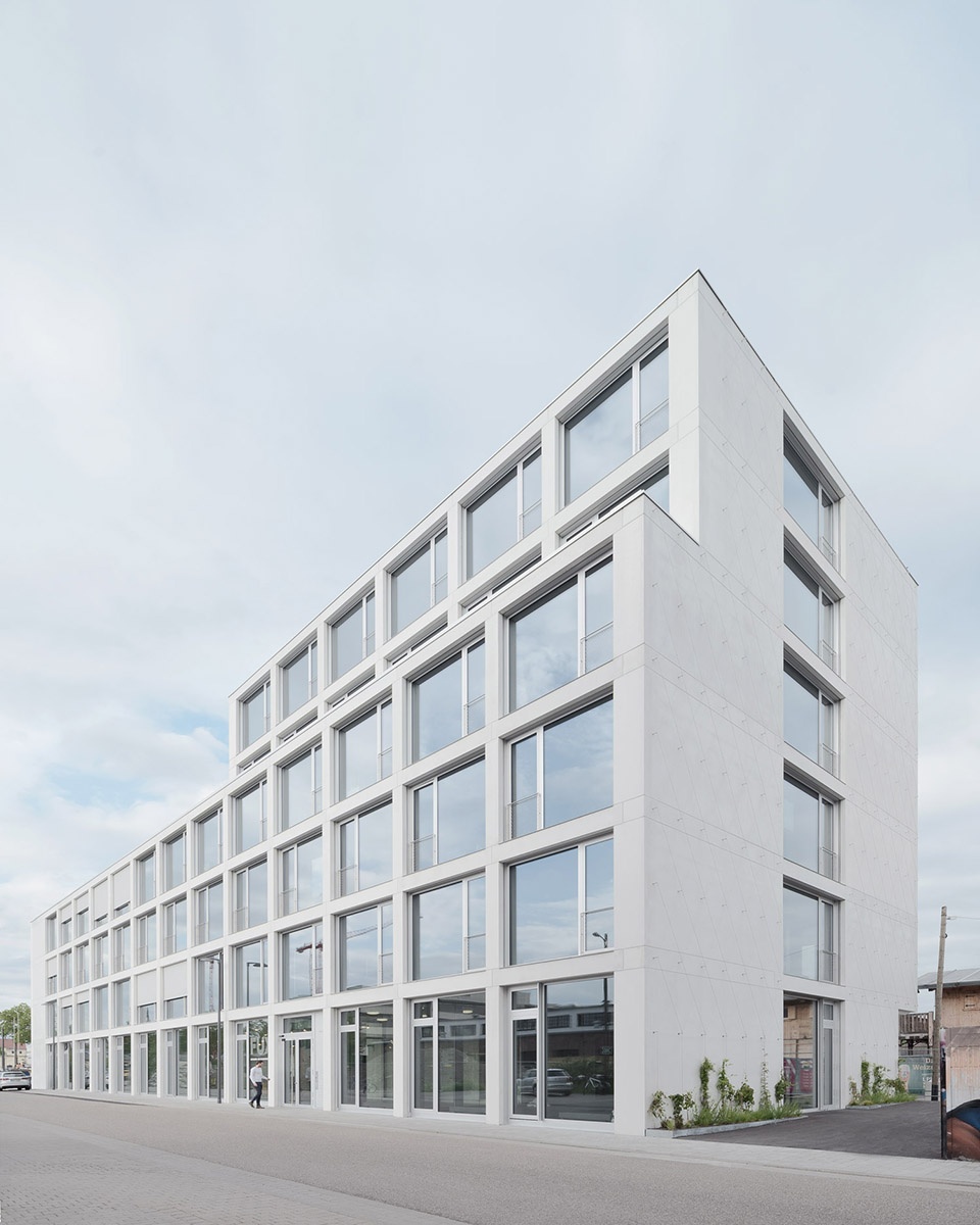 fux festigungs und expansionszentrum by birk heilmeyer und frenzel architekten