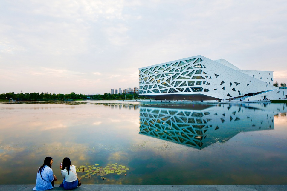 hangzhou yuhang opera china by henning larsen