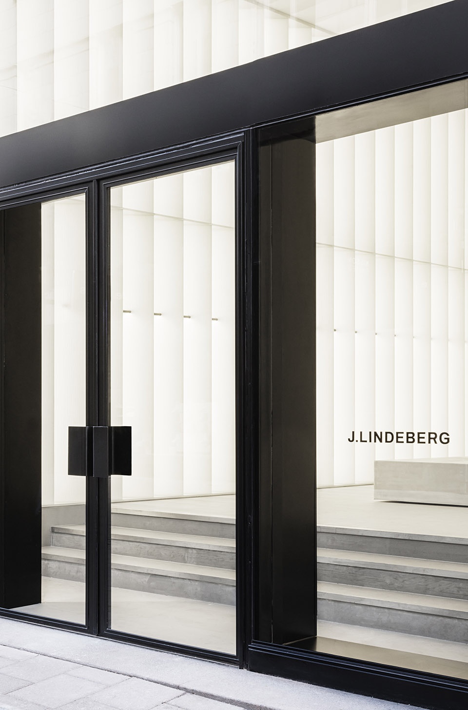 new flagship store and retail concept for j lindeberg by studio david thulstrup