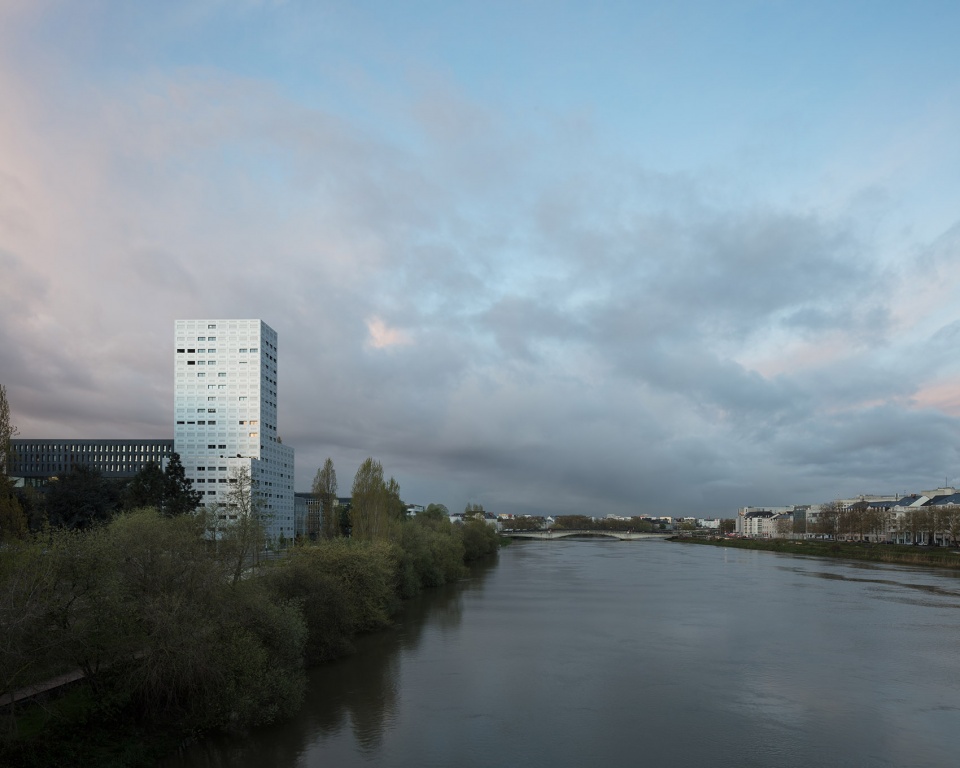 traduction polaris by lan architecture abinal ropars atelier stephane fernandez