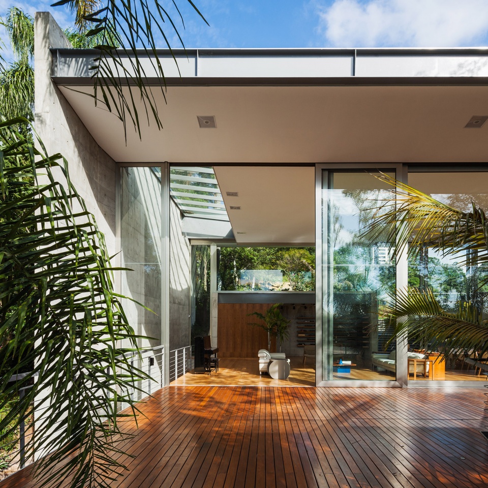 house llm by obra arquitetos