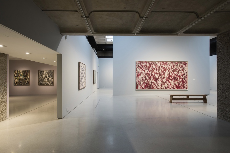 lee krasner living colour exhibition design by david chipperfield architects