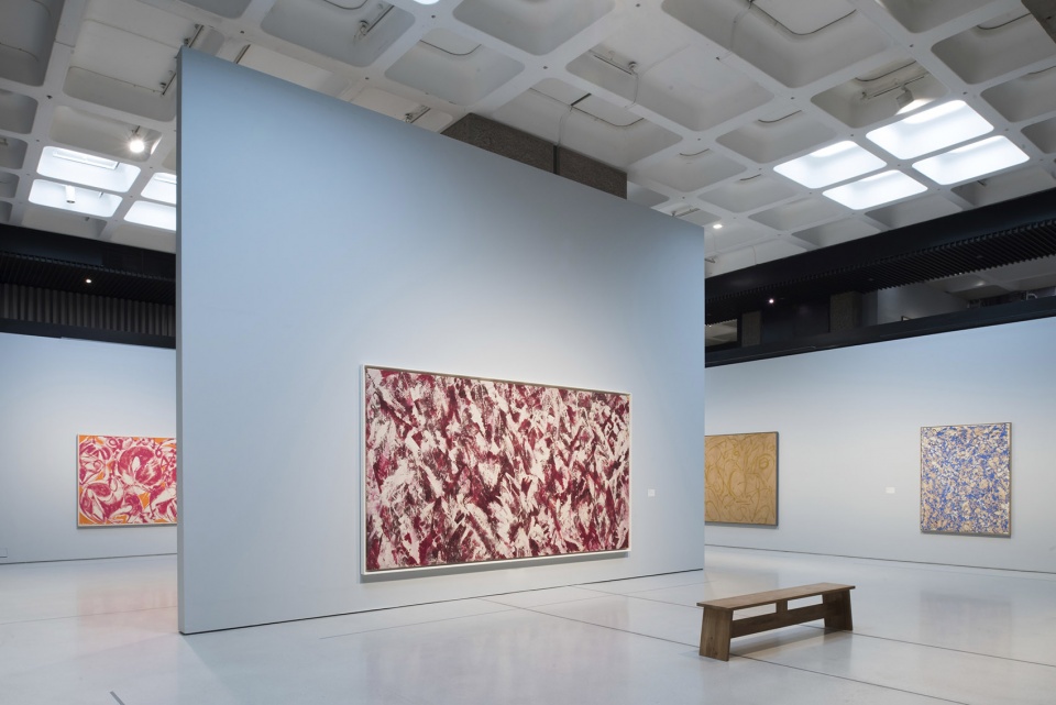 lee krasner living colour exhibition design by david chipperfield architects