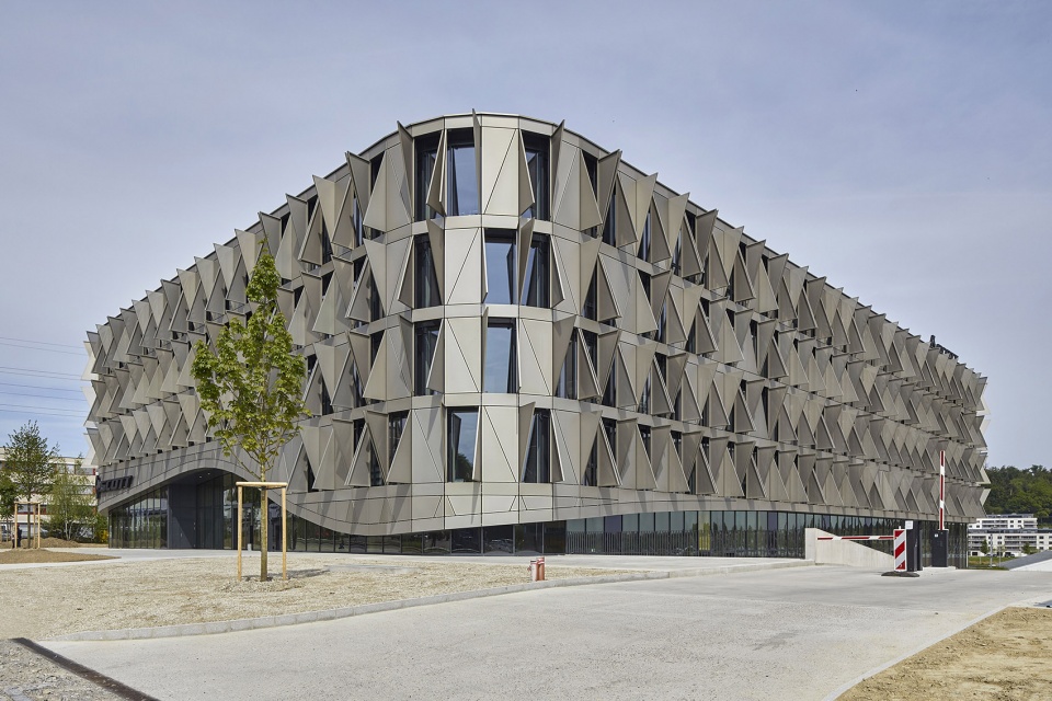 scott sports new headquarters by ittenbrechbuhl