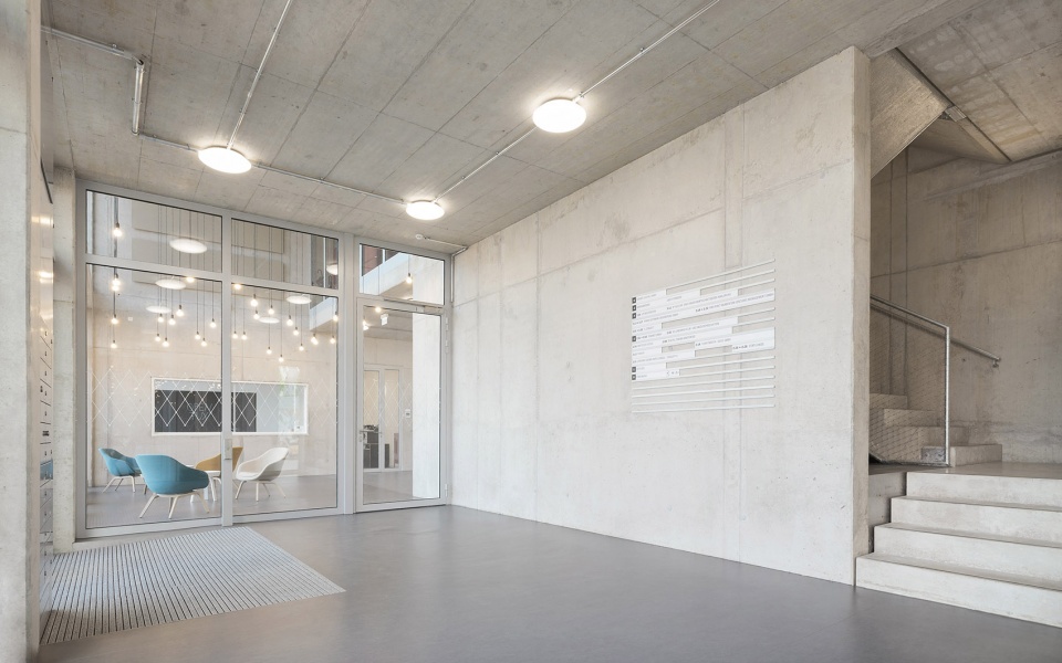 fux festigungs und expansionszentrum by birk heilmeyer und frenzel architekten