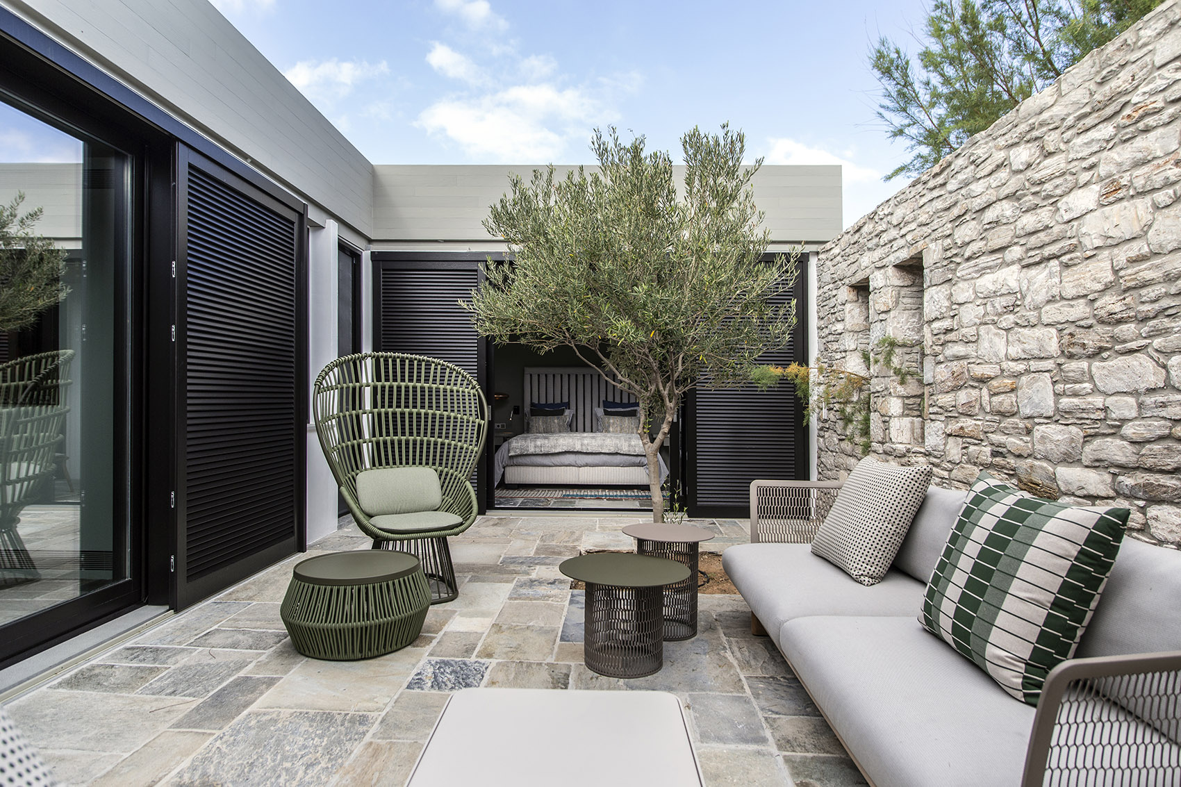 Bay House in Attica by Room Service(Katerina Veremi Xynogala) 谷德设计网