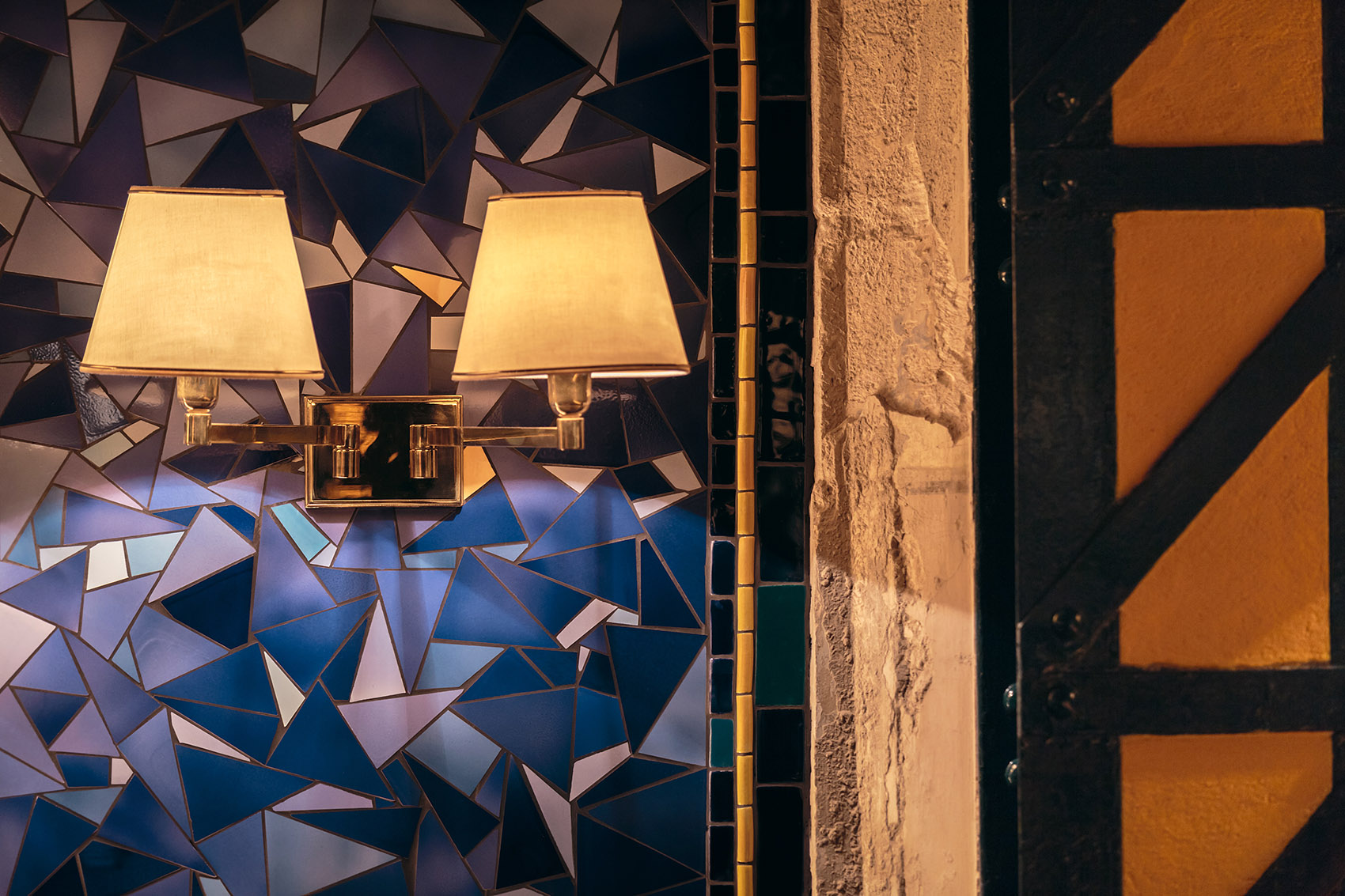 Hilda Restaurant by 81font 谷德设计网