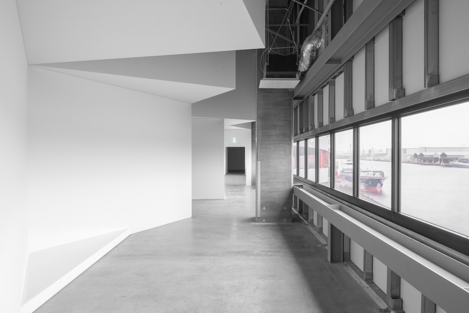 intelligent logistics center proto by bureau 0 1