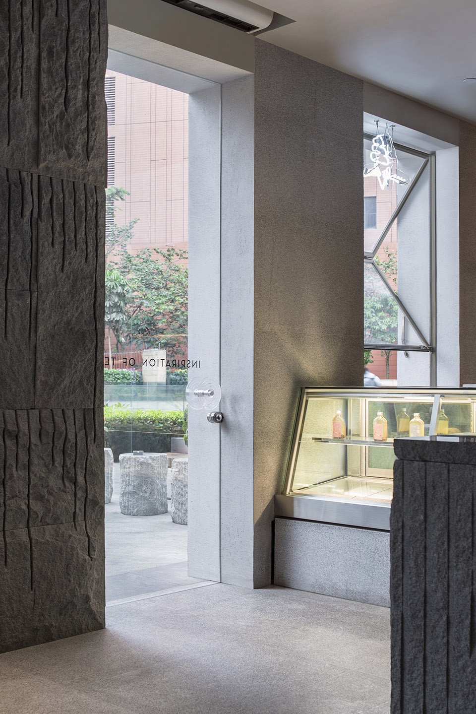 an urban shanshui space heytea at the mixc mall in nanning china by bloomdesign