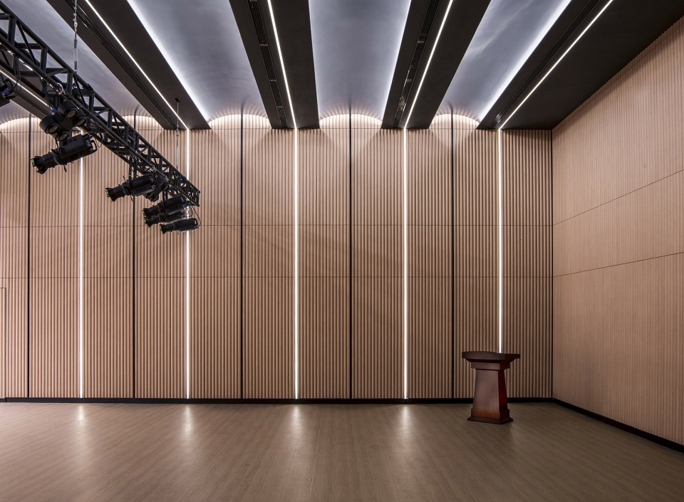 qujiang creative cultural centre china by oval partnership