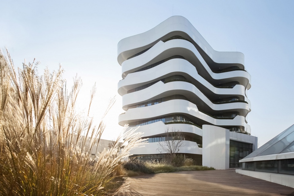 tian yun affordable office in beijing china by praxis darchitecture