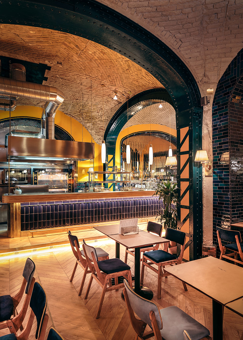 Hilda Restaurant by 81font 谷德设计网