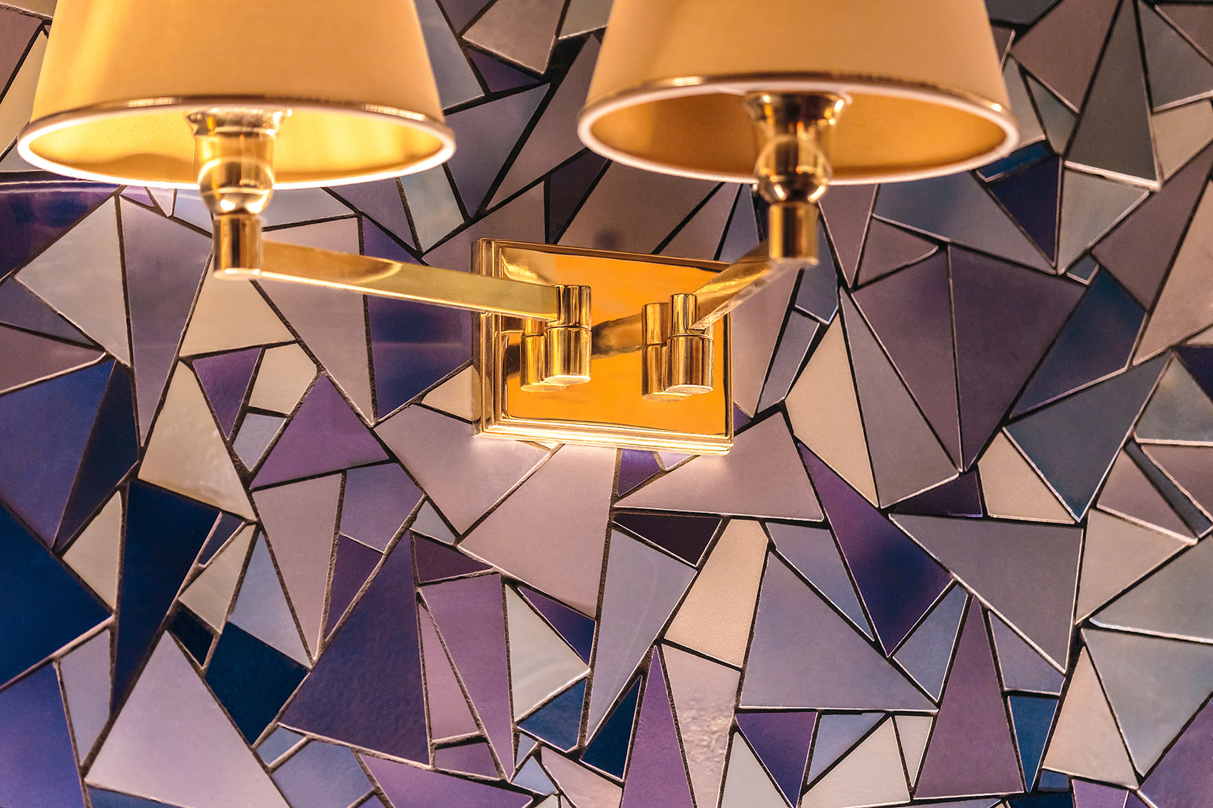 Hilda Restaurant by 81font 谷德设计网