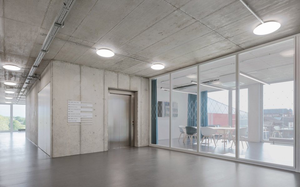 fux festigungs und expansionszentrum by birk heilmeyer und frenzel architekten