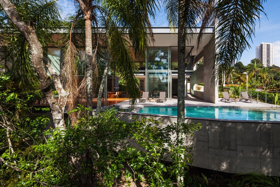 house llm by obra arquitetos