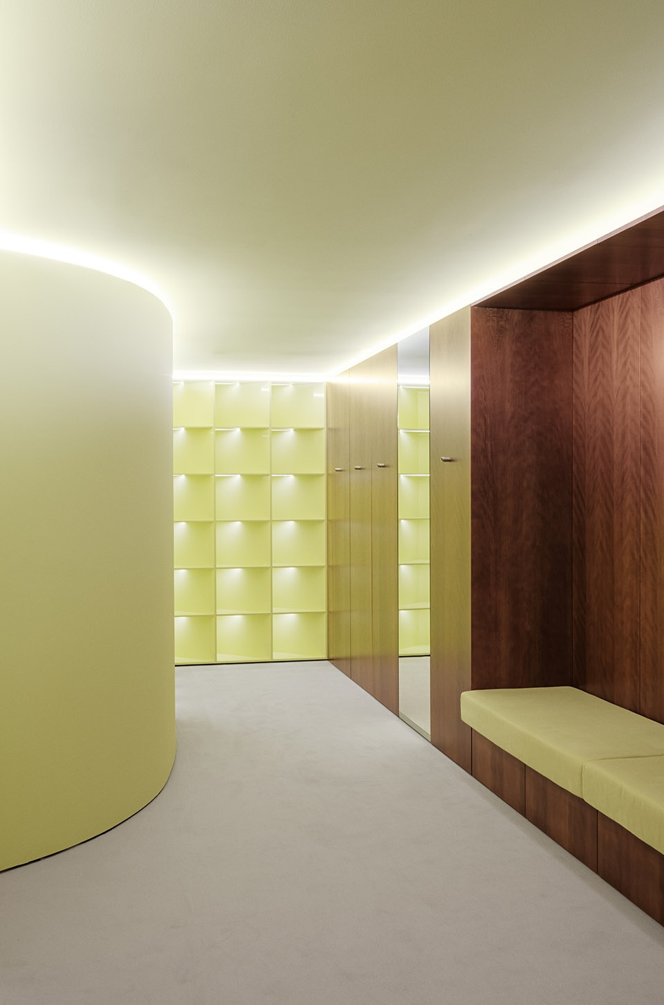 new flagship store and retail concept for j lindeberg by studio david thulstrup