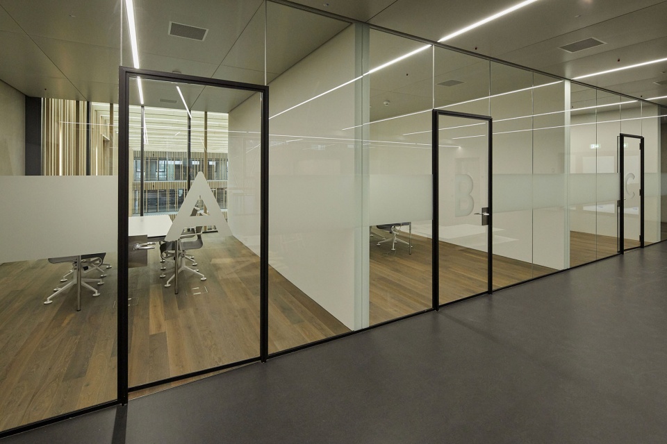 scott sports new headquarters by ittenbrechbuhl