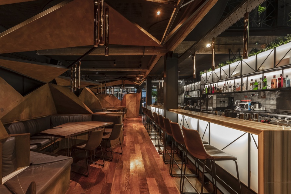 mamba bar by hitzig militello architects