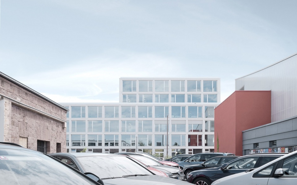 fux festigungs und expansionszentrum by birk heilmeyer und frenzel architekten