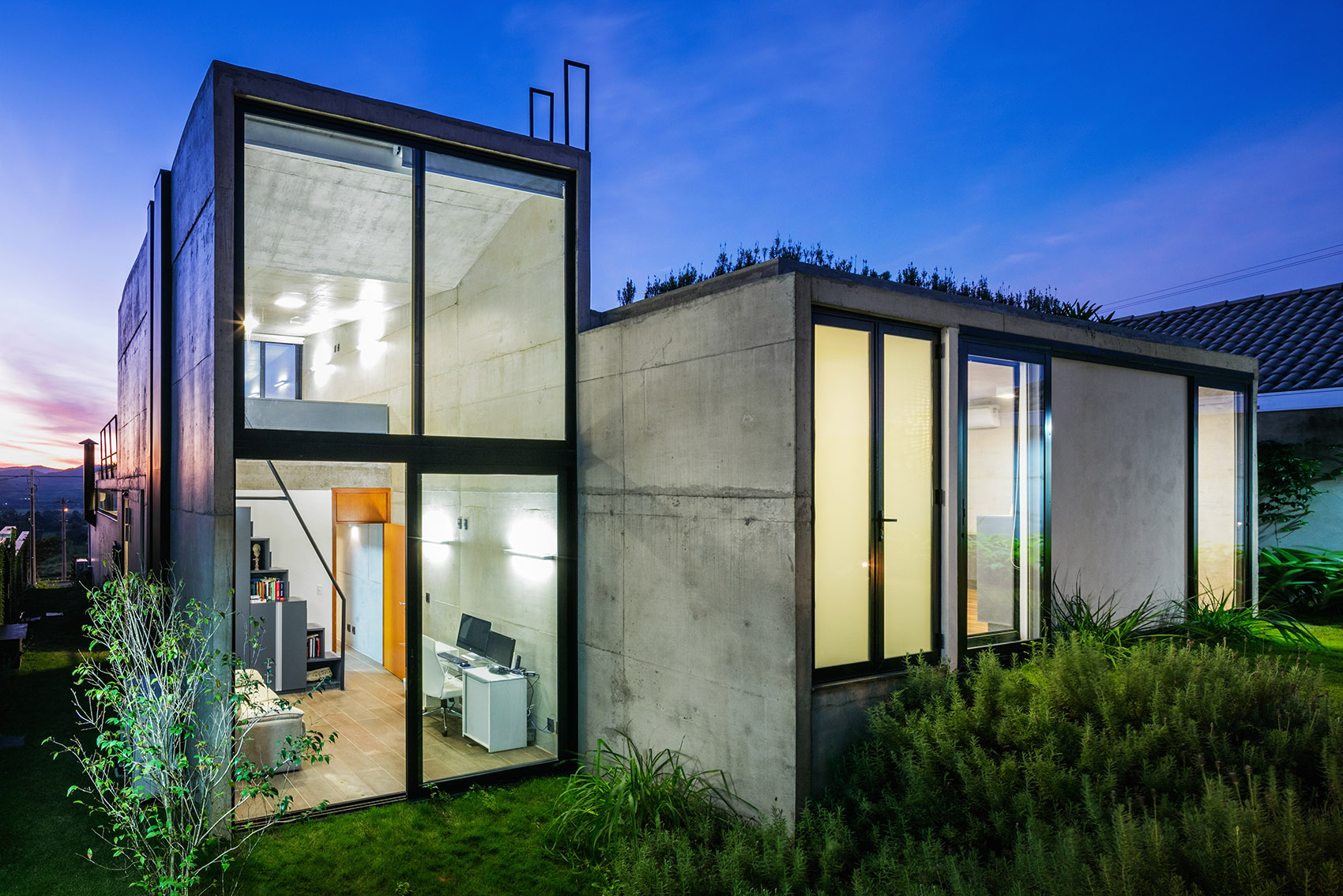 House LEnS by obra arquitetos 谷德设计网