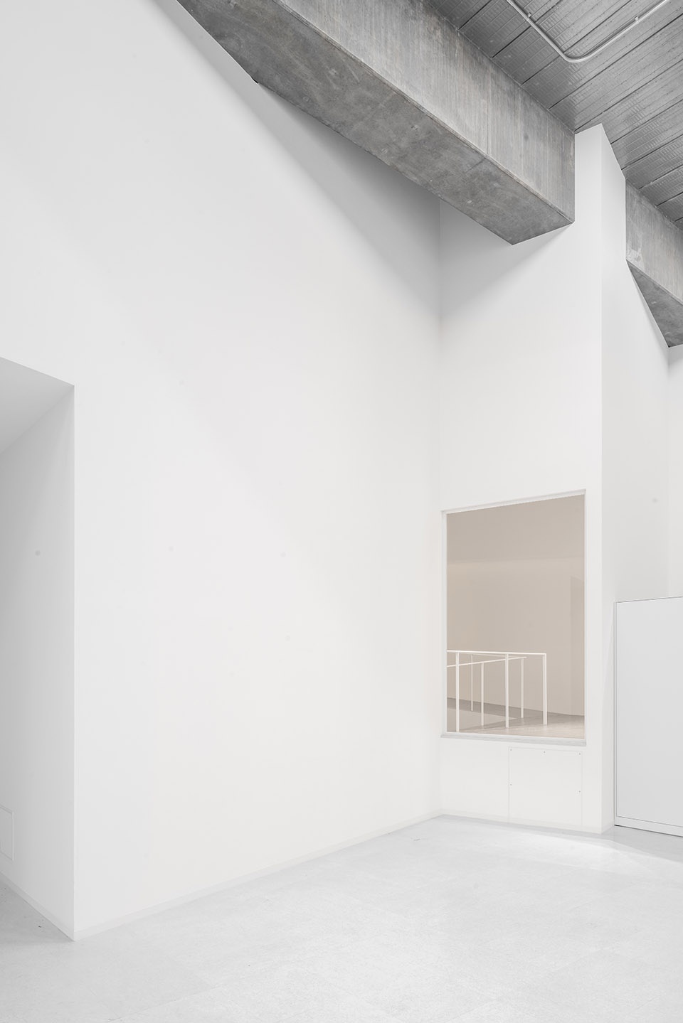 intelligent logistics center proto by bureau 0 1
