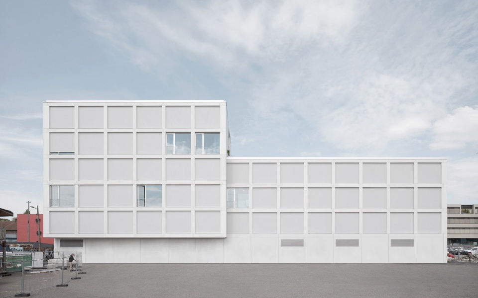fux festigungs und expansionszentrum by birk heilmeyer und frenzel architekten