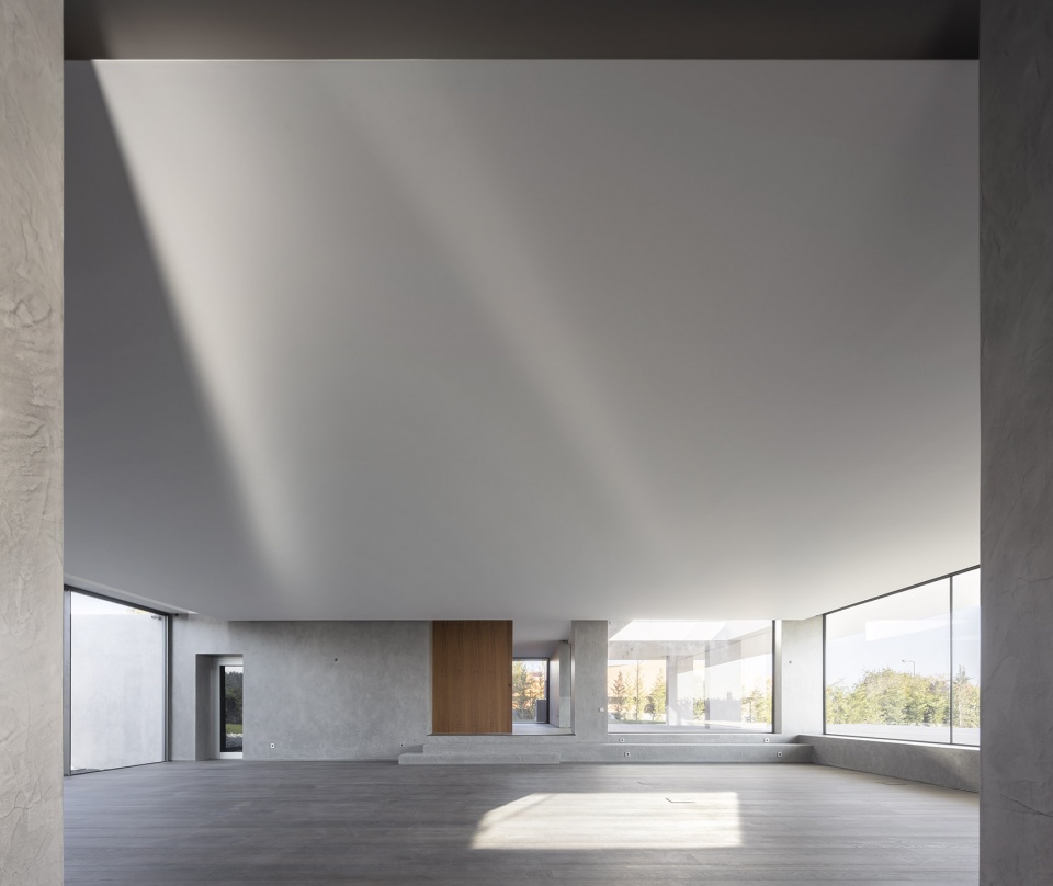 casa belas clube de campo by bica arquitectos