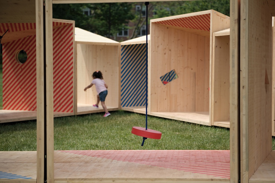 salvage swings by somewhere studio