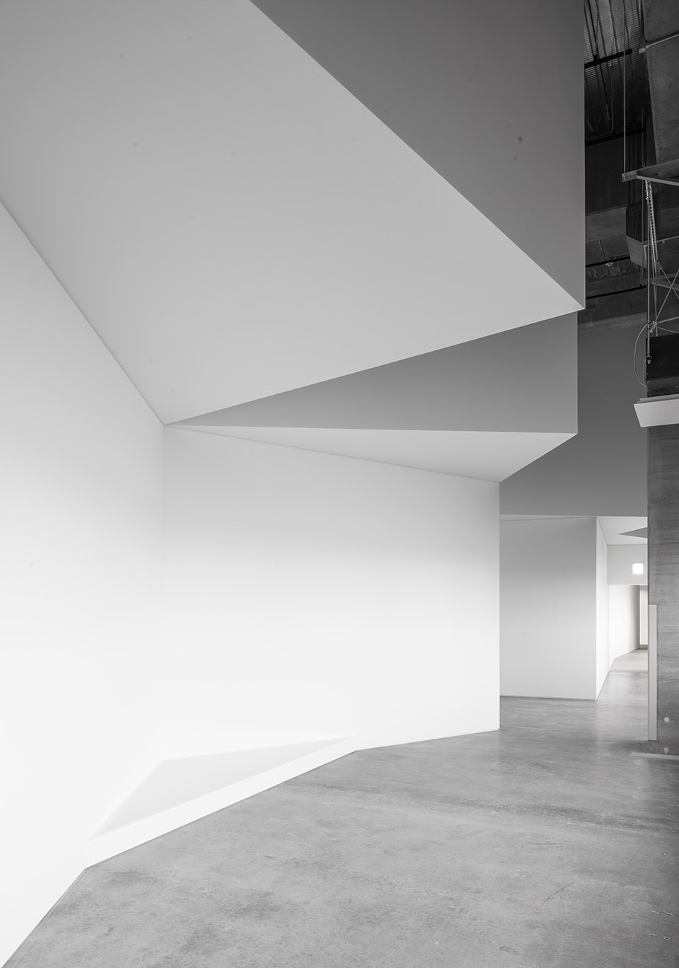 intelligent logistics center proto by bureau 0 1