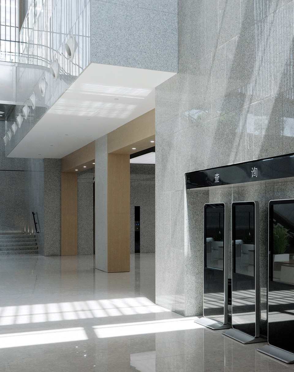 Kunshan Government Affairs Service Centre, China by SDTD - 谷德设计网
