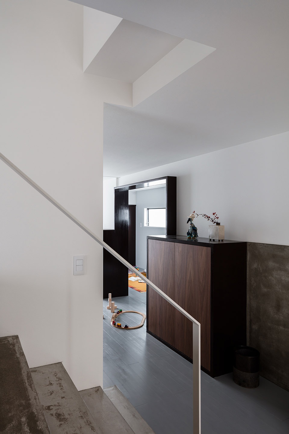 slender house by form kouichi kimura architects